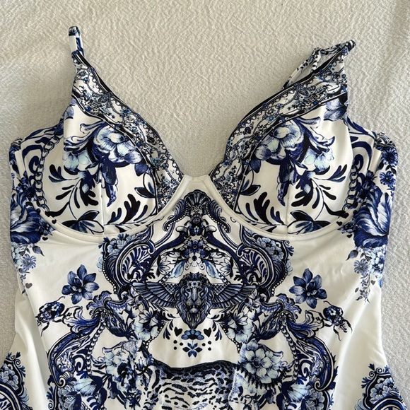 Camilla Soft Cup Underwire One Piece
Glaze And Graze, Large, $429 - Picture 10 of 17